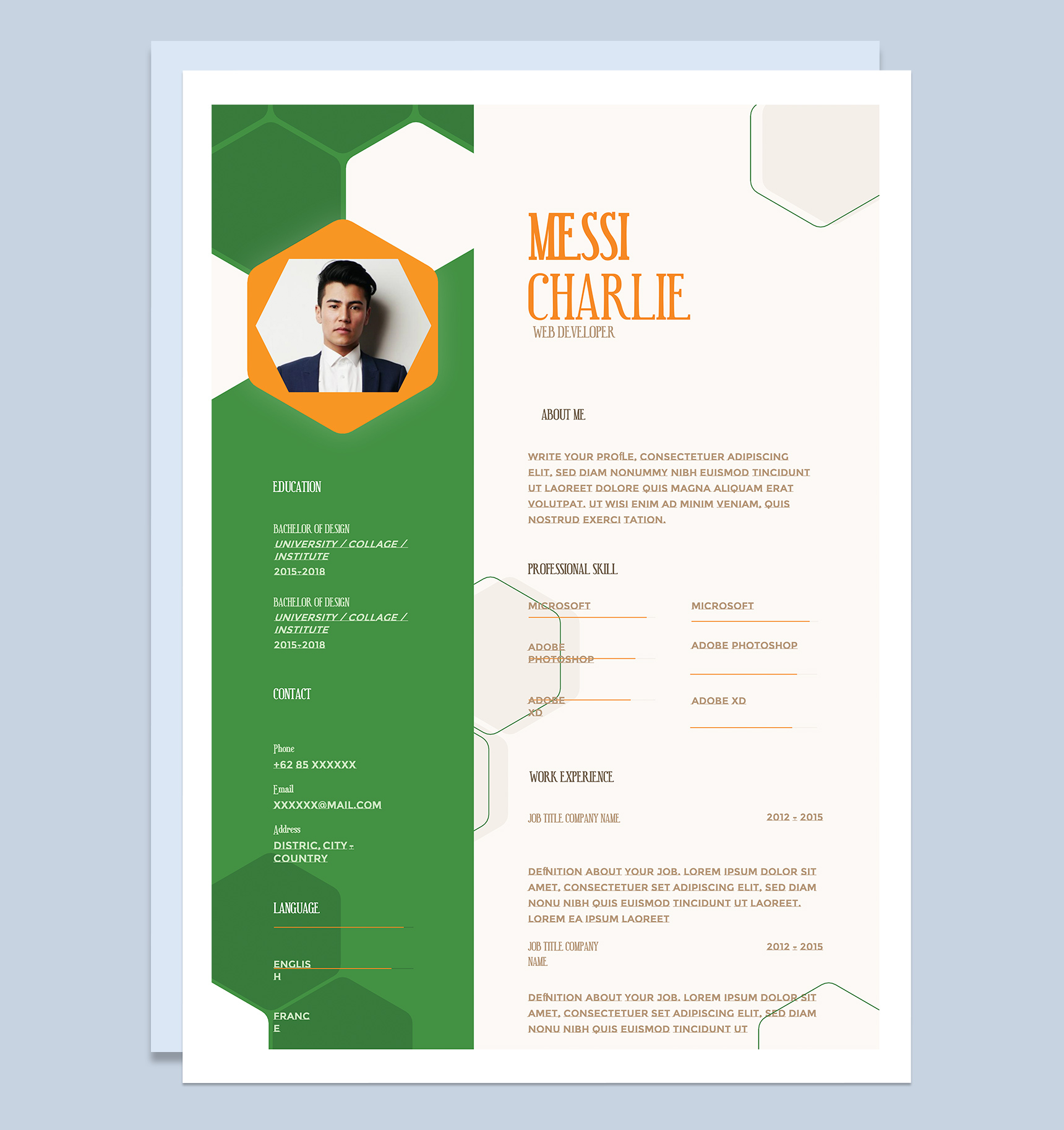 绿色商务风格个人求职英文简历Word模板